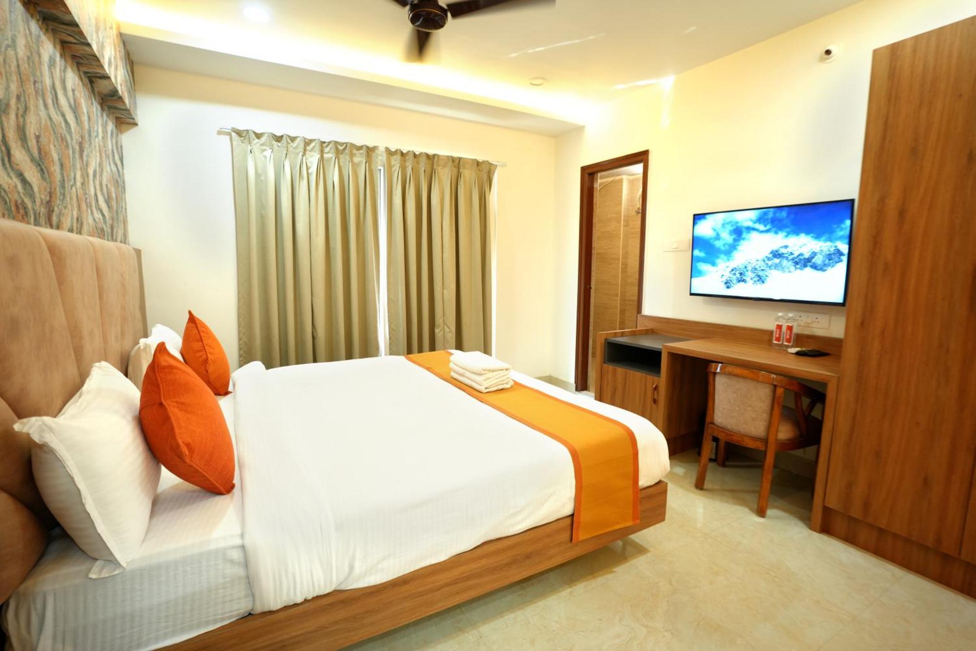 Viola Suites Haiderabad Buitenkant foto