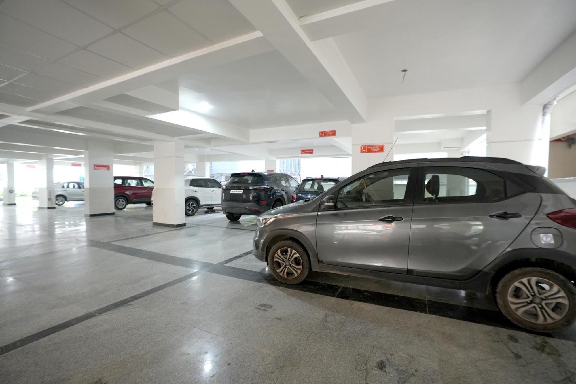 Viola Suites Haiderabad Buitenkant foto