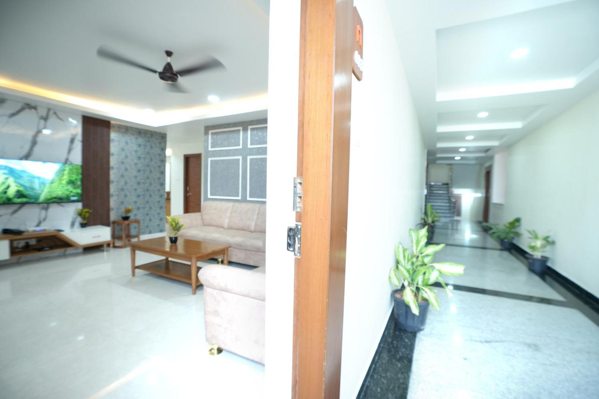 Viola Suites Haiderabad Buitenkant foto