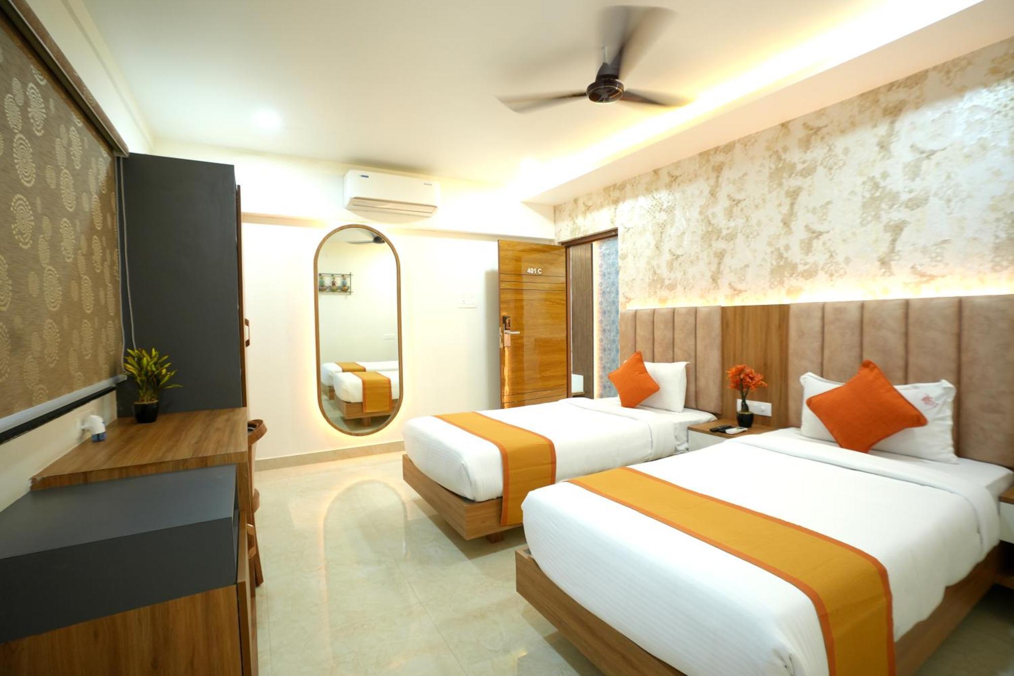 Viola Suites Haiderabad Buitenkant foto