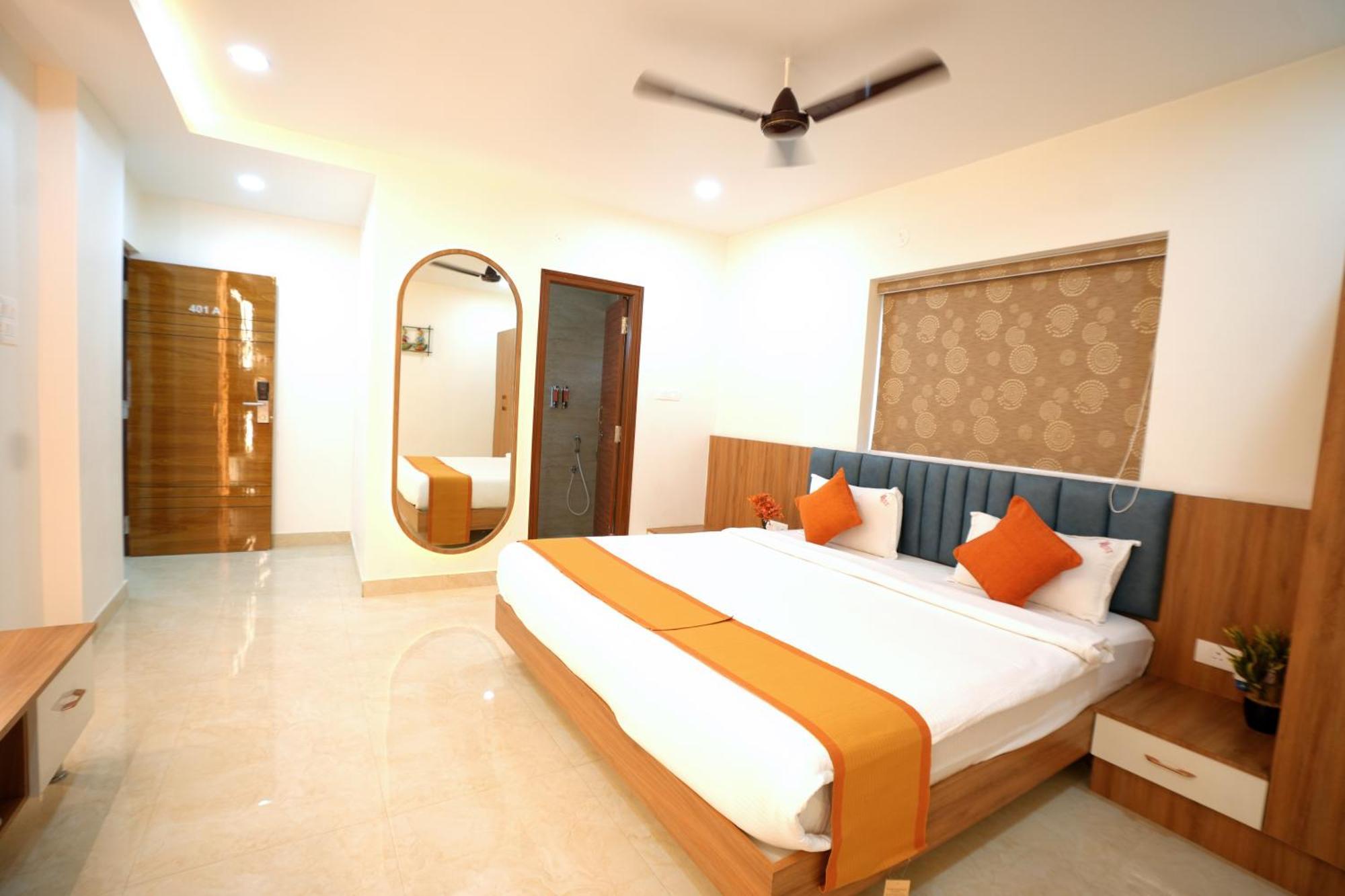 Viola Suites Haiderabad Buitenkant foto