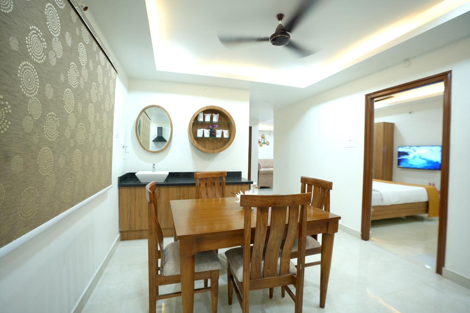 Viola Suites Haiderabad Buitenkant foto